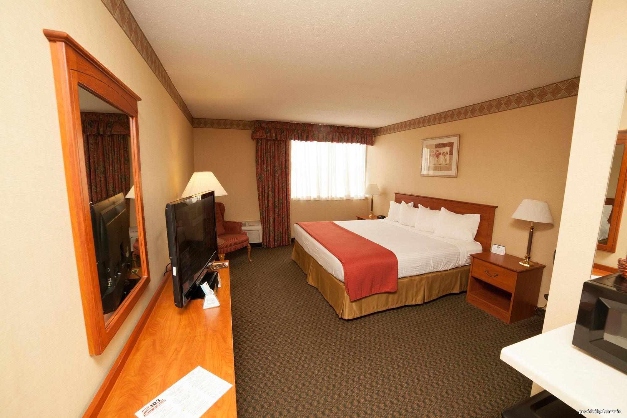 Country Inn & Suites By Radisson, Fergus Falls, Mn Екстер'єр фото