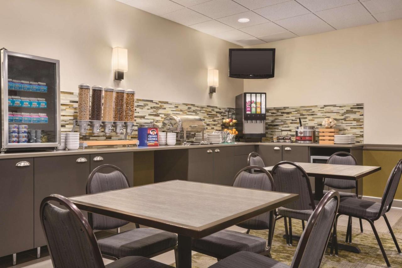 Country Inn & Suites By Radisson, Fergus Falls, Mn Екстер'єр фото